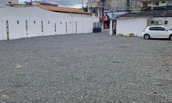 Imagem: Estacionamento no centro da cidade