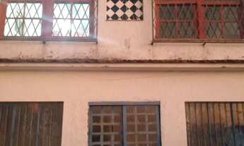 Imagem 3: Casas jardim carioca _ duas casas frente e fundos