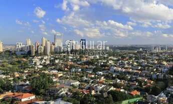 Imagem 2: Quer morar nesse espaçoso apê e com uma vista incrível em Alphaville/SP?