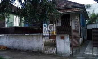 Imagem: Porto Alegre - Casa Padrão - Teresópolis