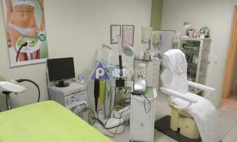 Imagem: Sala comercial em centro médico à venda