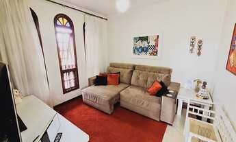 Imagem 6: Capoeiras Linda residência 2 pisos com amplo quintal na Rua Irmã Bonavita