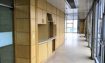 Imagem 5: Andar na Av. Paulista ao lado do metrô Trianon Masp