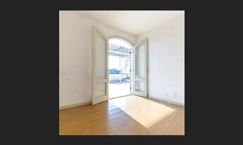 Imagem 4: Casa de condomínio de luxo com 497 m² com 3 quartos, sendo 2 suítes, lindo jardim