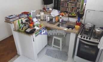 Imagem 2: 2 quartos e área de serviço