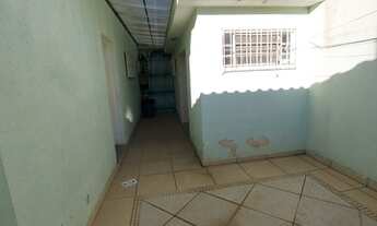 Imagem 3: Sobrado para venda possui 3 Quartos 161 m² com 2 vagas grandes em Vila Floresta - Santo An