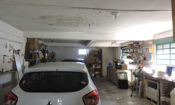 Imagem 7: Casa para venda possui 300 metros quadrados com 4 quartos em Glória - Porto Alegre - RS