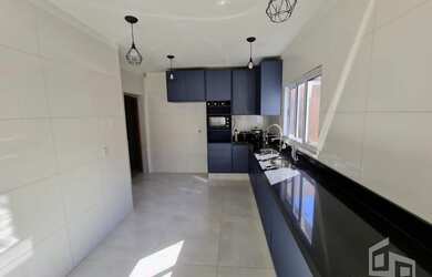 Imagem 6: Casa para Venda em Bauru, JARDIM COLONIAL, 3 dormitórios, 1 suíte, 4 banheiros, 2 vagas