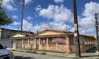 Imagem 1: Casa ideal para ponto comercial