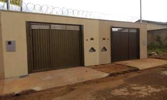 Imagem: Vende-se casas no Bairro Sucupira