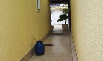 Imagem 5: Casa linear com ótimo quintal na estrada da grama