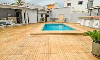 Imagem 3: Casa para Venda em Niterói, Camboinhas, 3 dormitórios, 1 suíte, 2 banheiros, 3 vagas