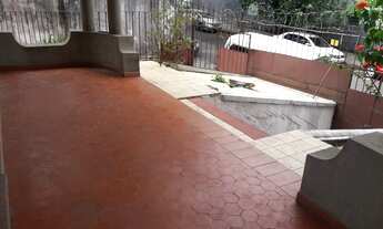 Imagem 6: Centro, Casa com 2 Andares e 1/2>Terreno 360m2, 5 Quartos, Garagem 5vgs, Teto em Laje