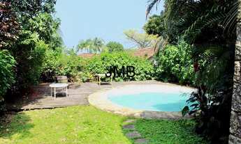 Imagem 3: Casa paradisíaca localizada em um condomínio fechado aos pés da Pedra da Gávea!