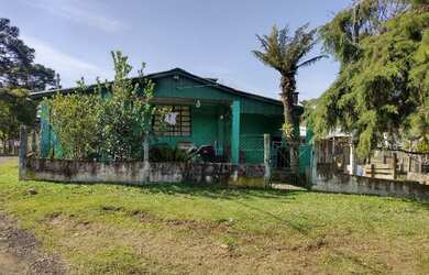 Imagem 4: Terreno com duas casas