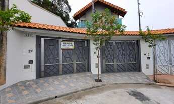 Imagem 2: Lindo Sobrado com Excelente Acabamento em Rua sem saída