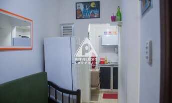 Imagem 6: Conjugado 24m² dividido em quarto e sala no Catete - Rio de Janeiro- RJ