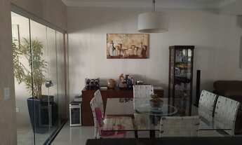 Imagem 5: Casa de condomínio para venda possui 170 metros quadrados com 3 quartos