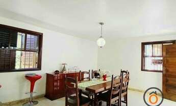 Imagem 4: Casa para venda possui 274 metros quadrados com 3 quartos em Santa Mônica - Belo Horizonte