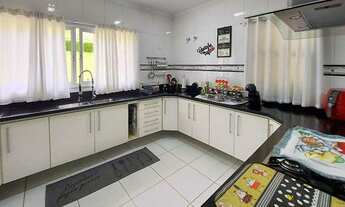 Imagem 3: Casa Excelente Condomínio Parque das Artes - 4d / 3sts - Ótima casa com lareira, piscina e