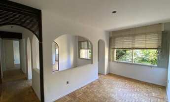 Imagem 2: Porto Alegre - Apartamento Padrão - Jardim Botânico