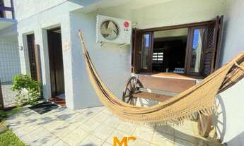 Imagem 3: Sobrado duplex com 02 dormitórios, área externa com churrasqueira e piscina