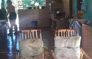 Imagem 4: Casa piscina. 4 km de Piri! Espaço todo pra você!