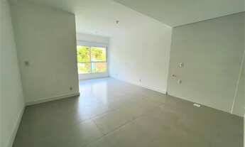 Imagem 2: Studio com 1 dormitório e 1 vaga de garagem à venda no bairro Pantanal, em Florianópolis-S