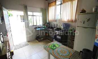 Imagem 7: CASA à venda com 3 quartos em Itanhaém, no bairro Loty