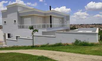 Imagem 4: Casa de condomínio sobrado para venda possui 300 metros quadrados com 3 quartos