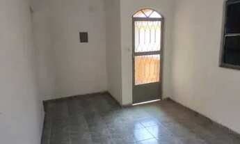 Imagem 3: Casa para aluguel tem 35 metros quadrados com 1 quarto em Realengo - Rio de Janeiro - RJ
