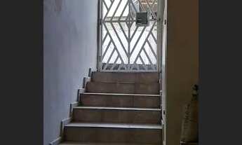 Imagem 3: Casa com quarto, sala, cozinha, banheiro