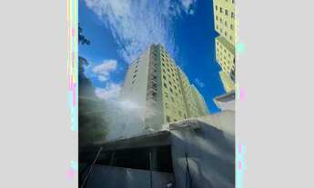 Imagem 2: Apartamento com armários planejados