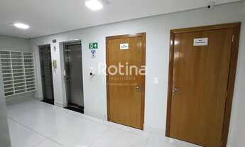 Imagem 3: Apartamento para aluguel, 2 quartos, 1 suíte, 1 vaga, Segismundo Pereira - Uberlândia/MG