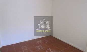 Imagem 2: Quarto, sala e cozinha próximo ao metrô linha verde