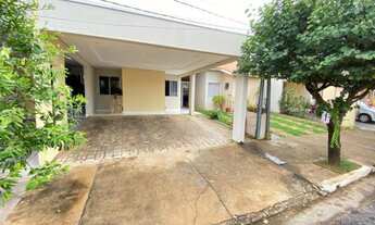 Imagem: Casa no condomínio Rubi para venda, possui