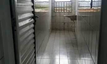 Imagem 5: Alugamos casa 1° andar ( NÃO TEM GARAGEM