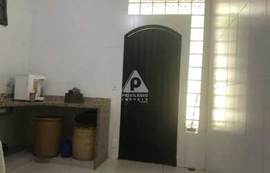 Imagem 7: Casa à venda, 7 quartos, 1 suíte, 2 vagas, Charitas - Niterói/RJ