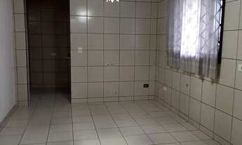 Imagem: Kitnet/ conjugada. Para moça Pinheirinho