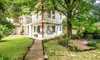 Imagem 2: Sobrado Residencial com 4 Dormitórios (Suítes) à Venda no Alto da Boa Vista- São Paulo/SP