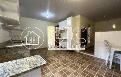 Imagem 6: Imóvel para venda possui 170 metros quadrados com 5 quartos em Alto - Teresópolis - RJ