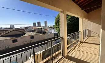 Imagem 13: Casa com 3 Quarto(s) e 3 banheiro(s) para Alugar, 244 m² por R$ 4939 / Mês