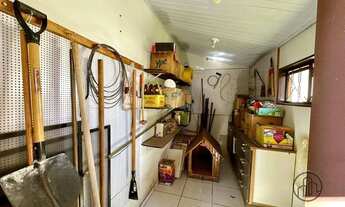 Imagem 2: Chácara Completa à Venda com Duas Casas, Área de Lazer e Estrutura para Eventos - Sorocaba