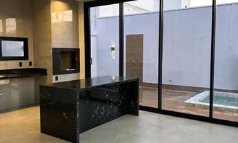 Imagem 5: Vende-se belíssima casa de esquina no Condomínio Belvedere II em Cuiabá MT