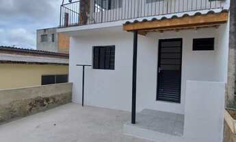 Imagem 2: Aluga-se casa de fundos no bairro São Gabriel, Colombo