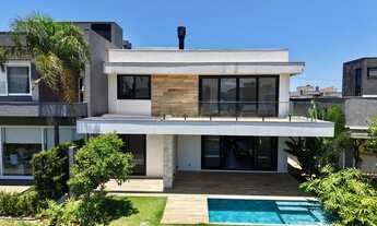 Imagem 3: Sobrado com piscina beira lago, mobiliado e decorado..