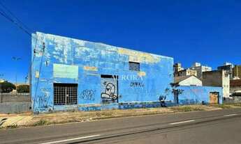 Imagem 4: Barracão com possibilidade de reforma. Ao lado do Atacadão