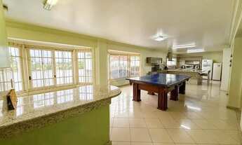 Imagem 3: Sobrado espaçoso para famílias, em frente à Praça Fernando Ferrari