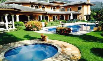 Imagem: Casa em condomínio para venda com 7 quartos