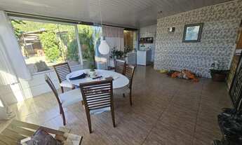 Imagem 4: Casa para Venda - 79.22m² 2 dormitórios, + casa de 1 dormitório nos fundos, piscina e quio